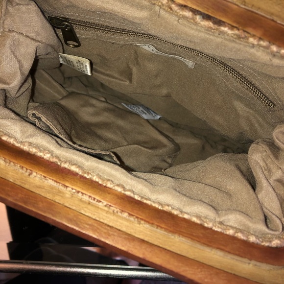 Lovestich Crochet Wood Clutch - Picture 5 of 6